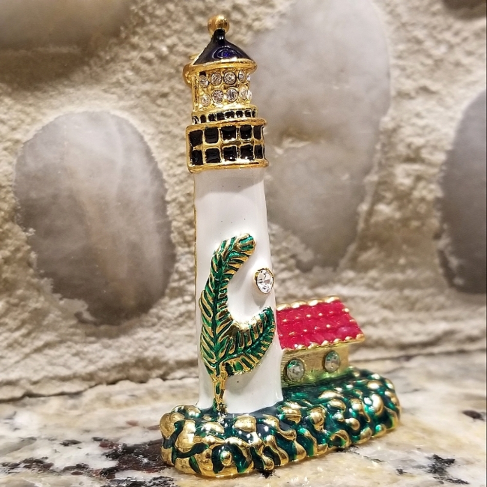 Vintage Lighthouse Brooch Pin Gold Tone Enamel QUALITY